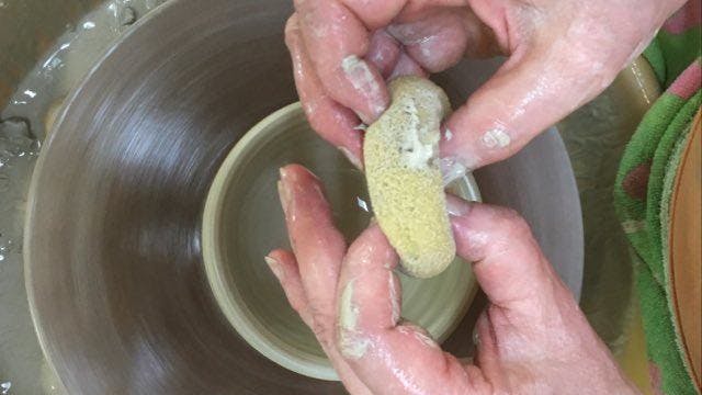 pottenbakken:  cursus pottendraaien voor beginners