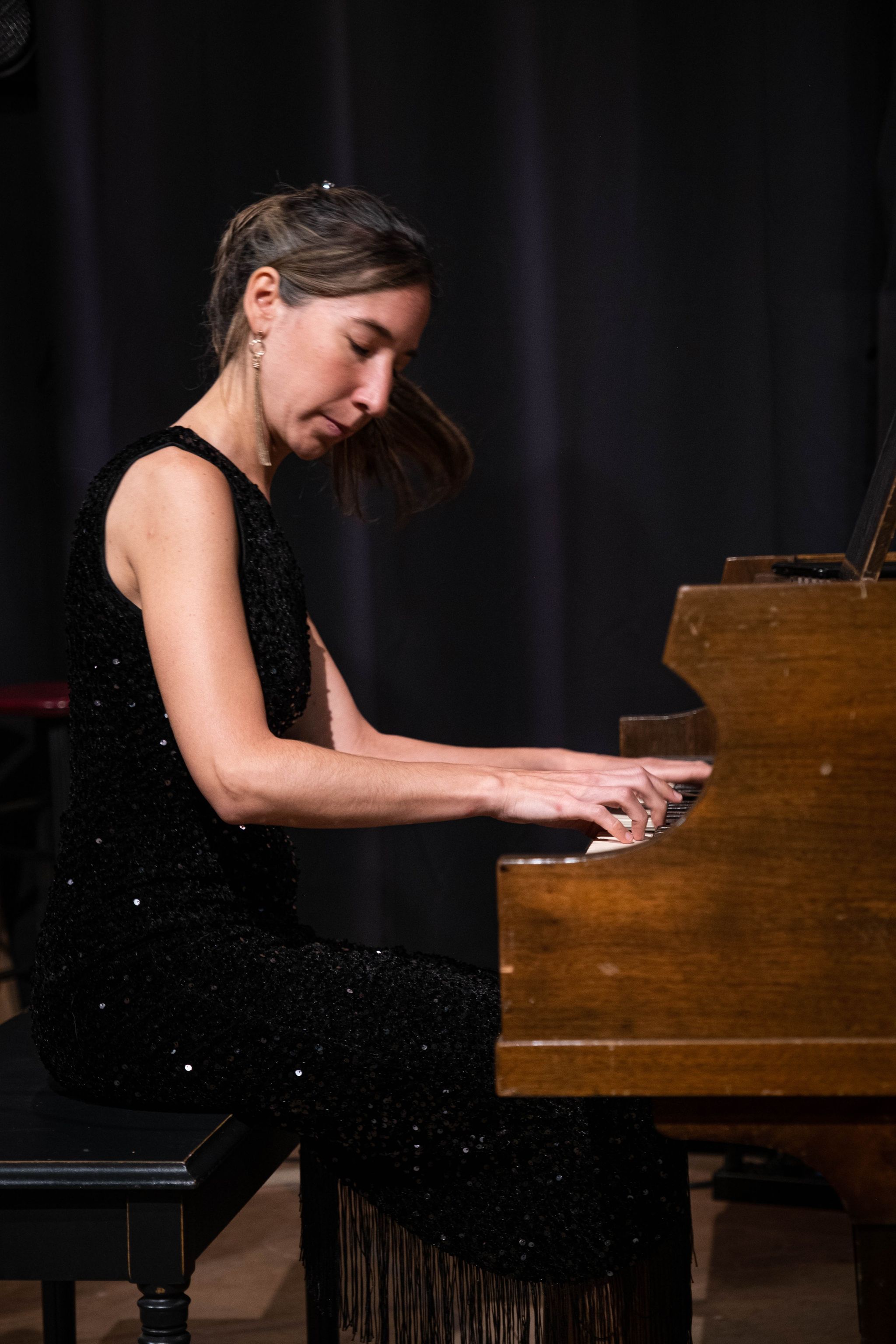 An evening with Astor Piazzolla: Julieta Iglesias- piano