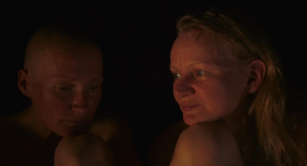 Smoke Sauna Sisterhood - Anna Hints