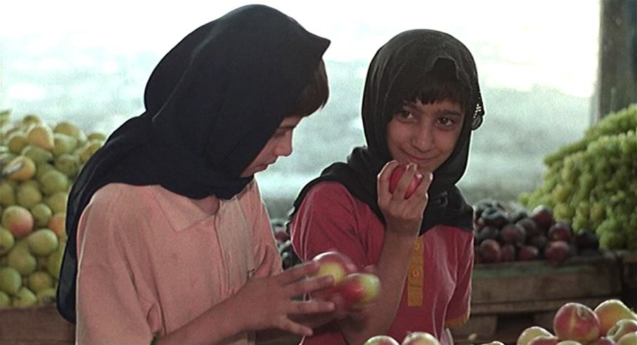 © The Apple (Samira Makhmalbaf, 1998)