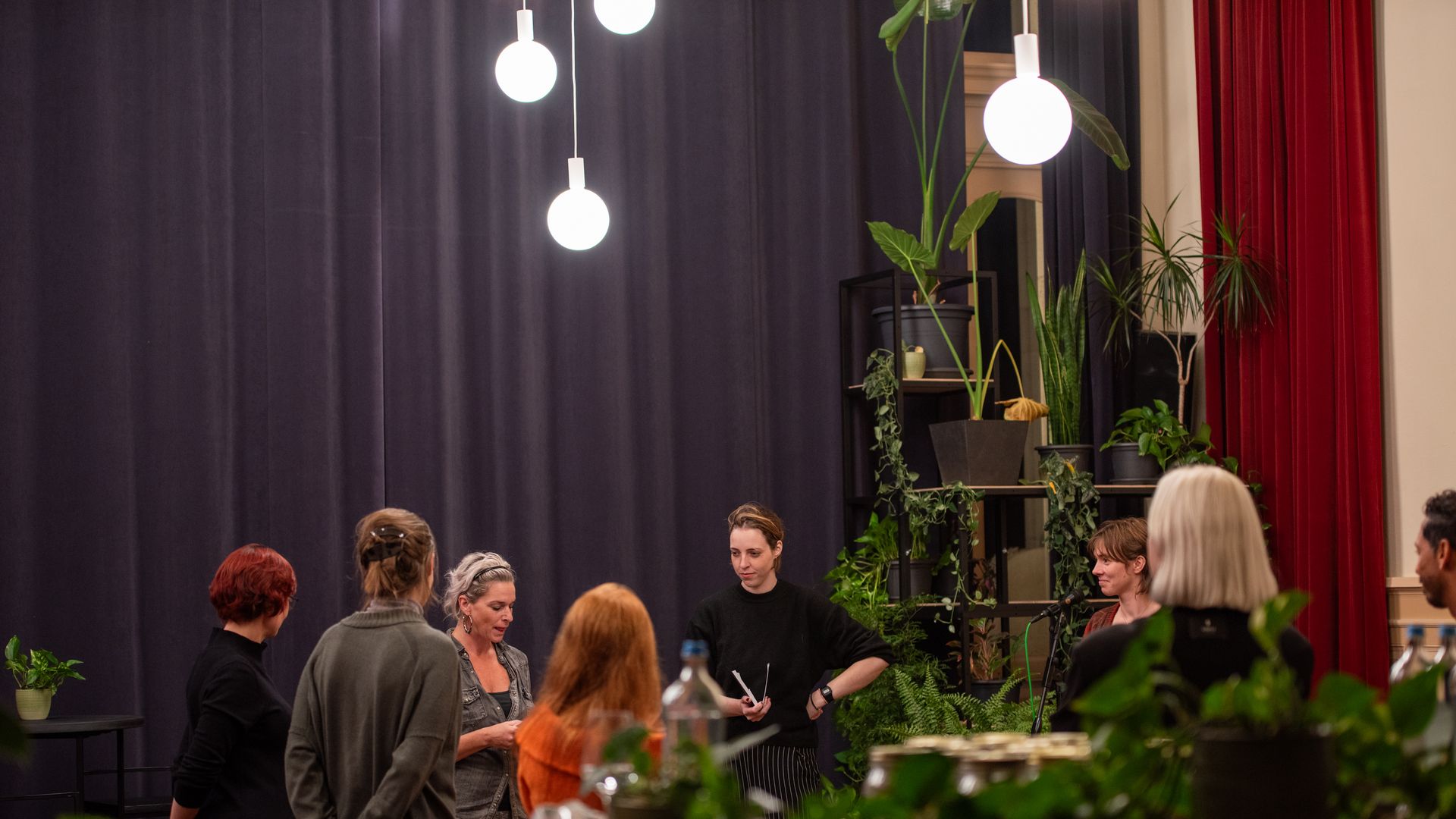 Listening Session (NL) - Verschillende artiesten brengen unieke spoken word performances