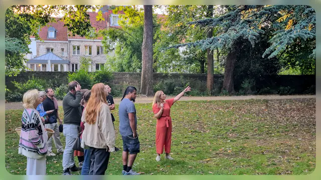 Kruidenvrouw Katrien Cattoor vertelt over de symboliek van de Libanon ceder