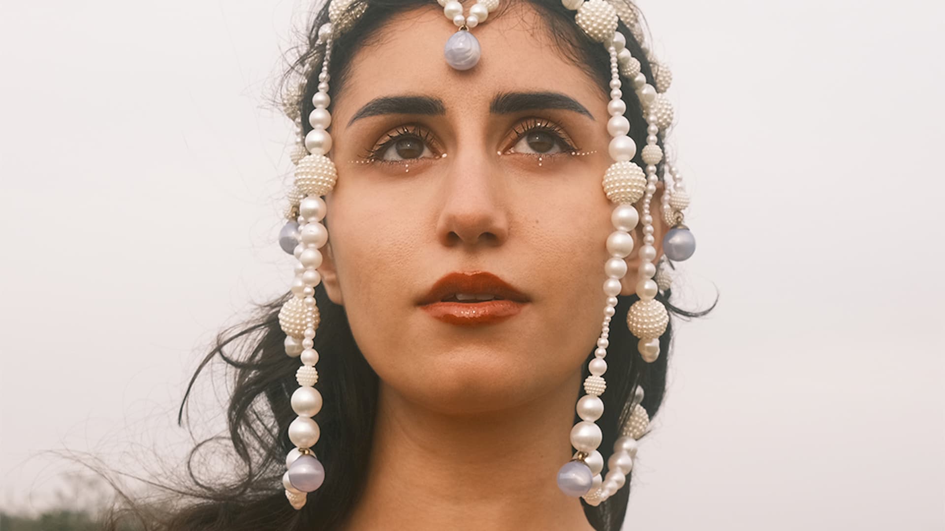 Naaz press pic 1 (by Eva Portis)