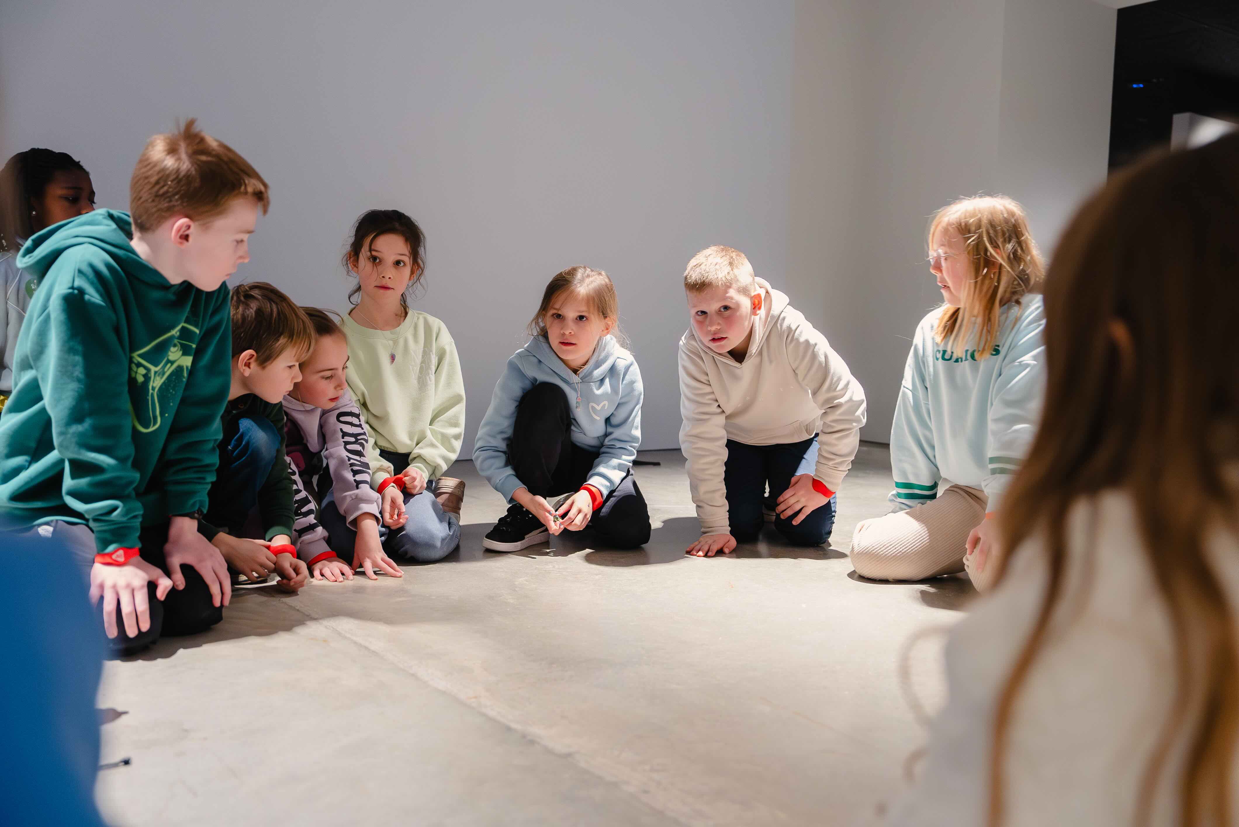 Kinderen tijdens workshop