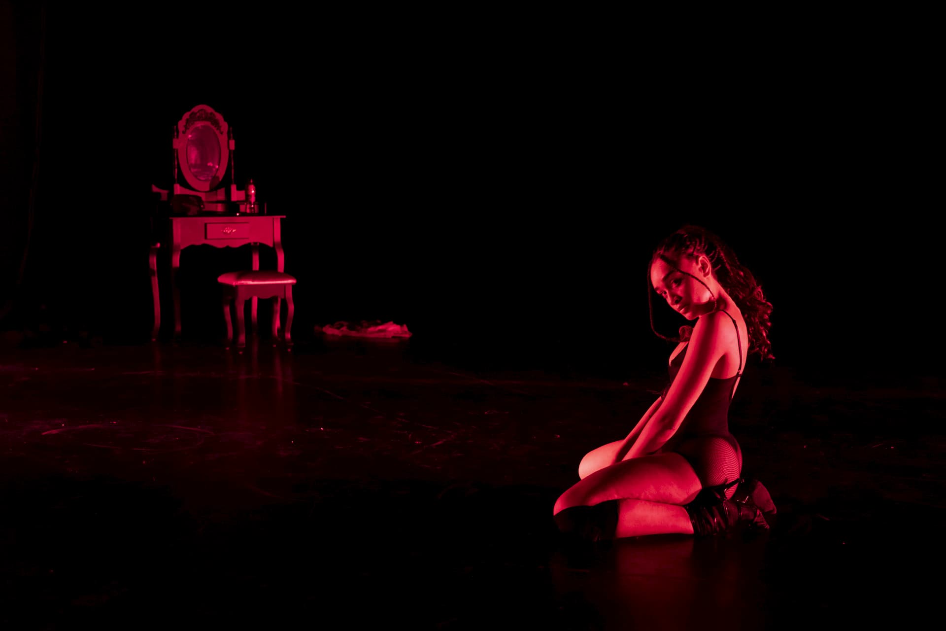 COM foto THE ETHEREAL PARADOX ZOË CHUNGONG - FABULEUS © Kayin Luys
