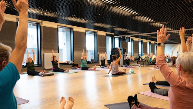 Yoga i.s.m. Malika Boumazaa