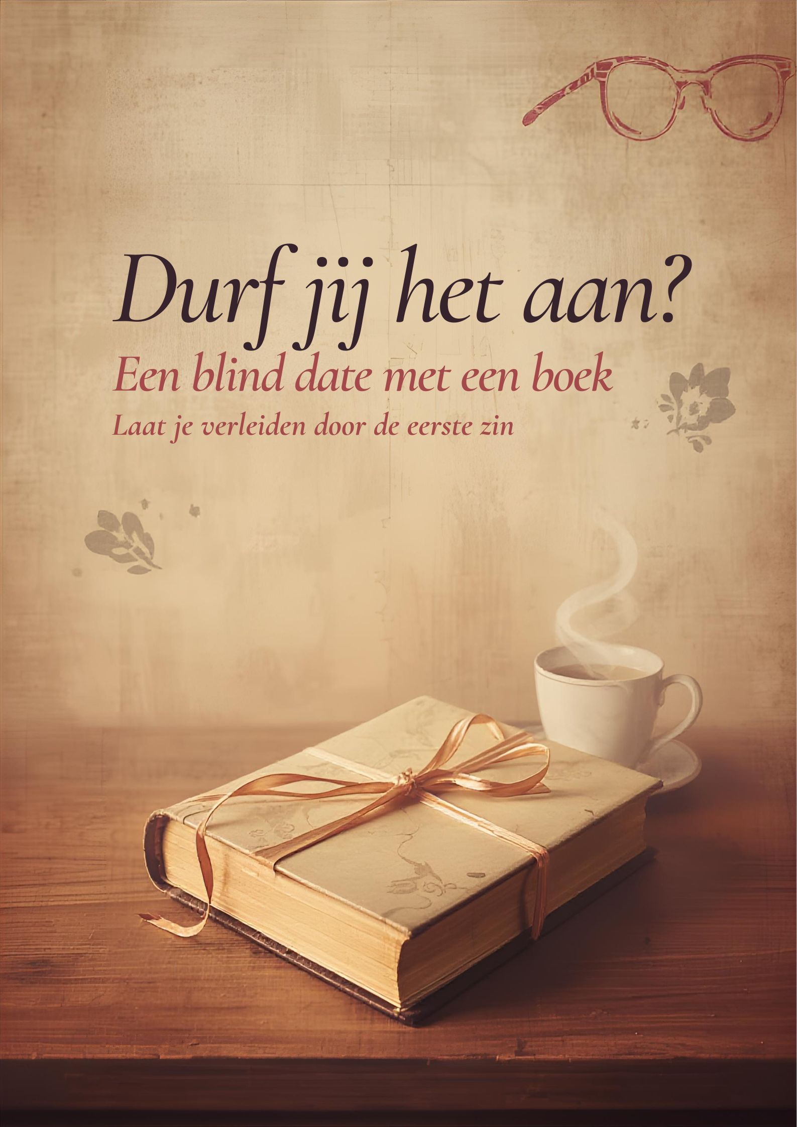 Een ingepakt boek dat op een tafel ligt, naast een kop koffie.