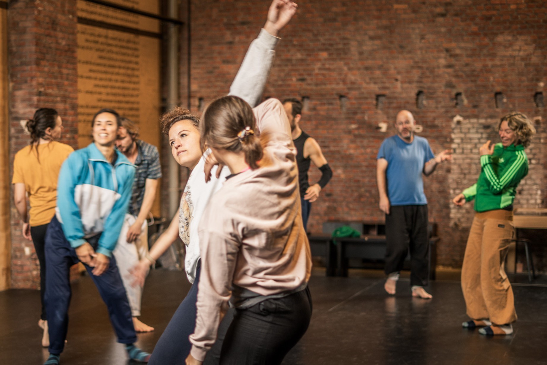 Contact improvisation: jams