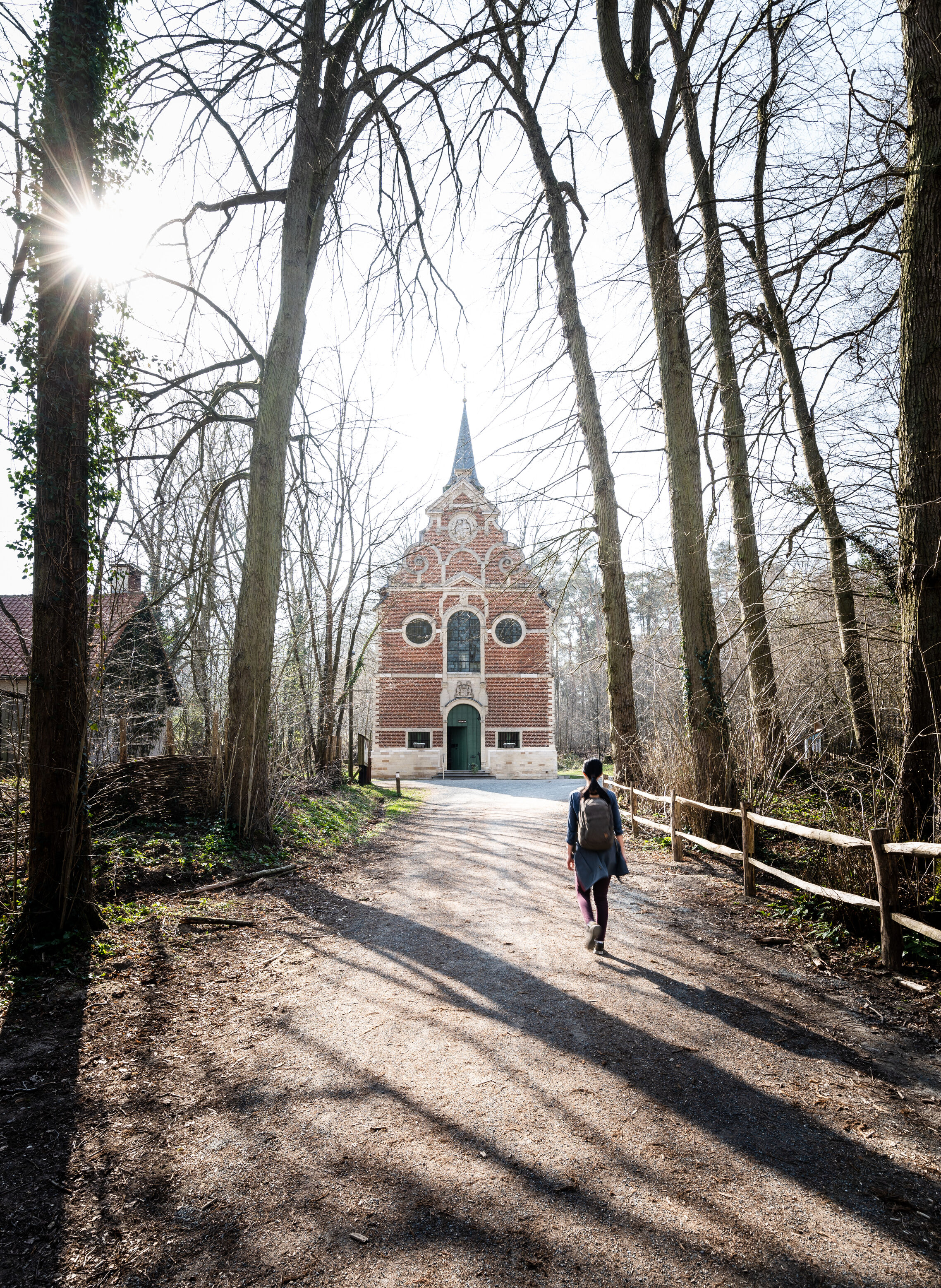 Exterieur Kapel van Steenbergen maar dan verder weg