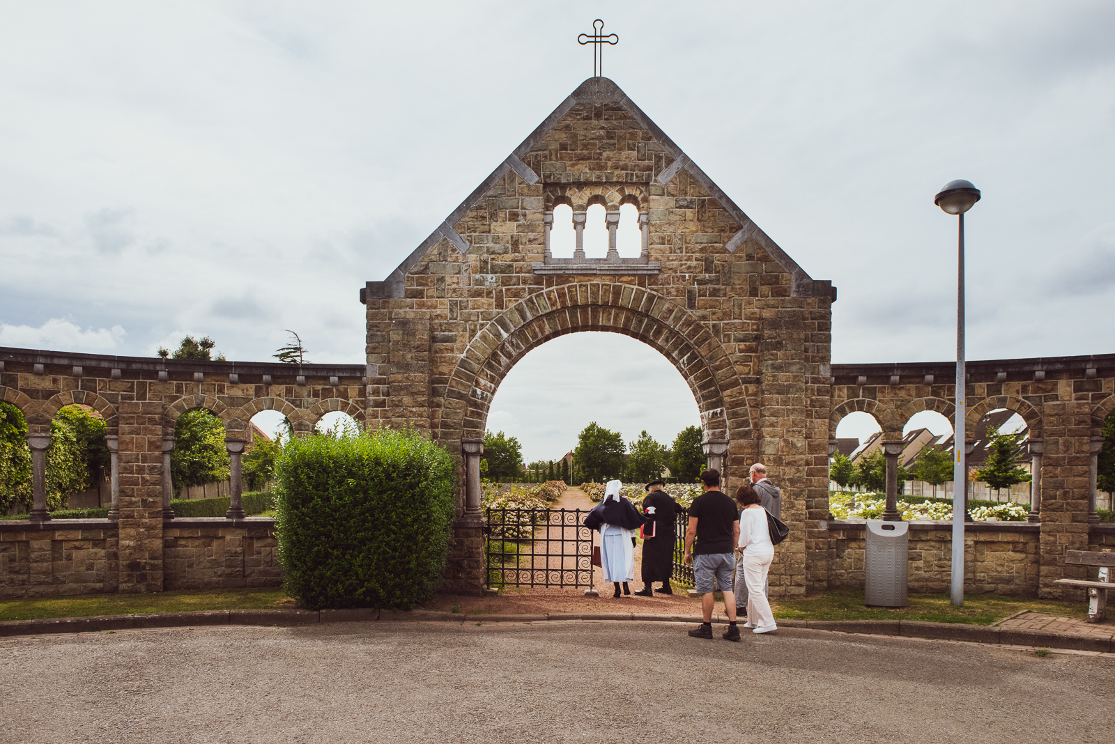 Ingang militaire begraafplaats Heldenweg