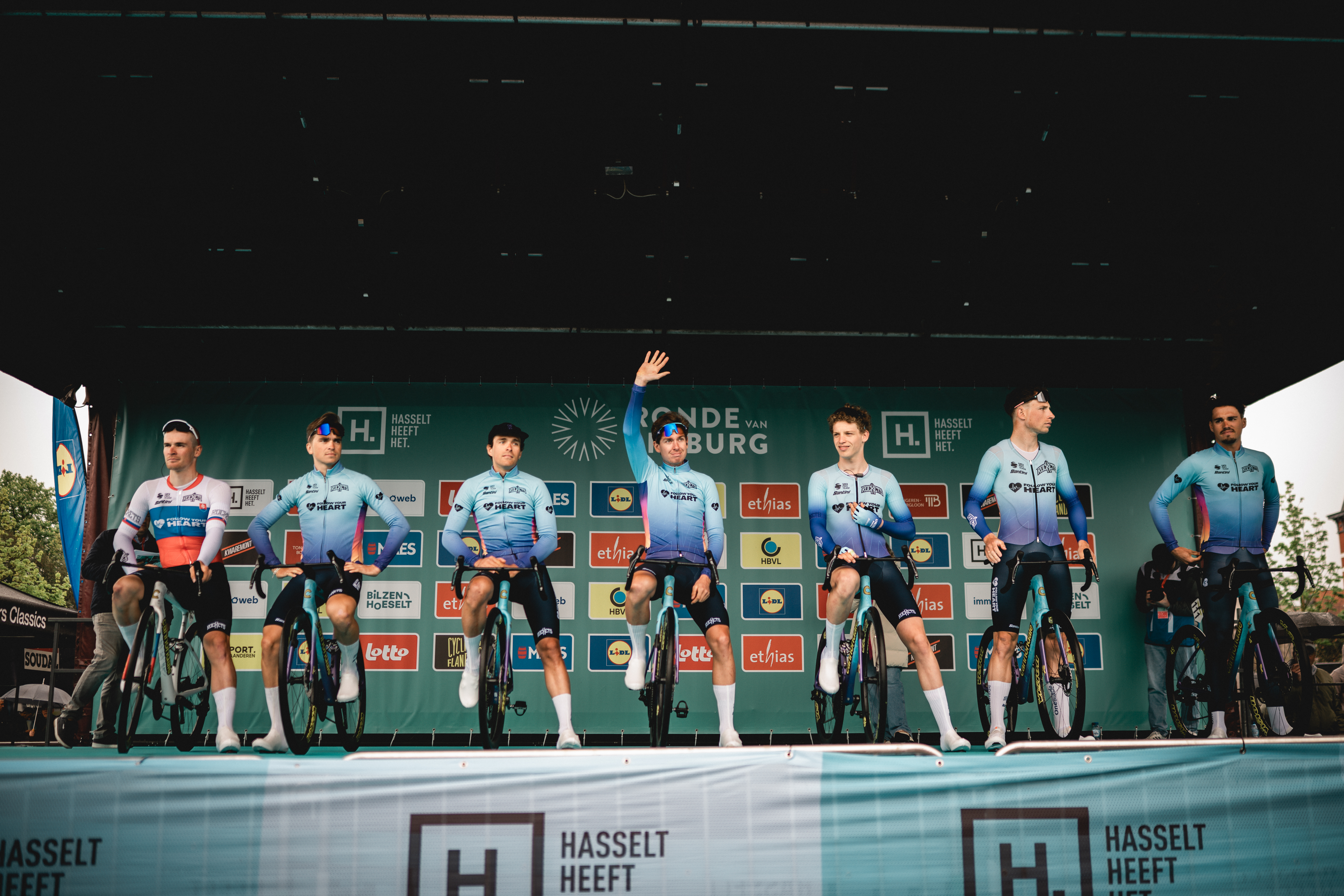 Na een ploegenvoorstelling op het Hasseltse Kolonel Dusartplein weerklinkt op woensdag 15 april om 13.00 u. het startschot voor een nieuwe editie van de Ronde van Limburg.