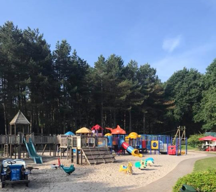 Speeltuin de bosrust