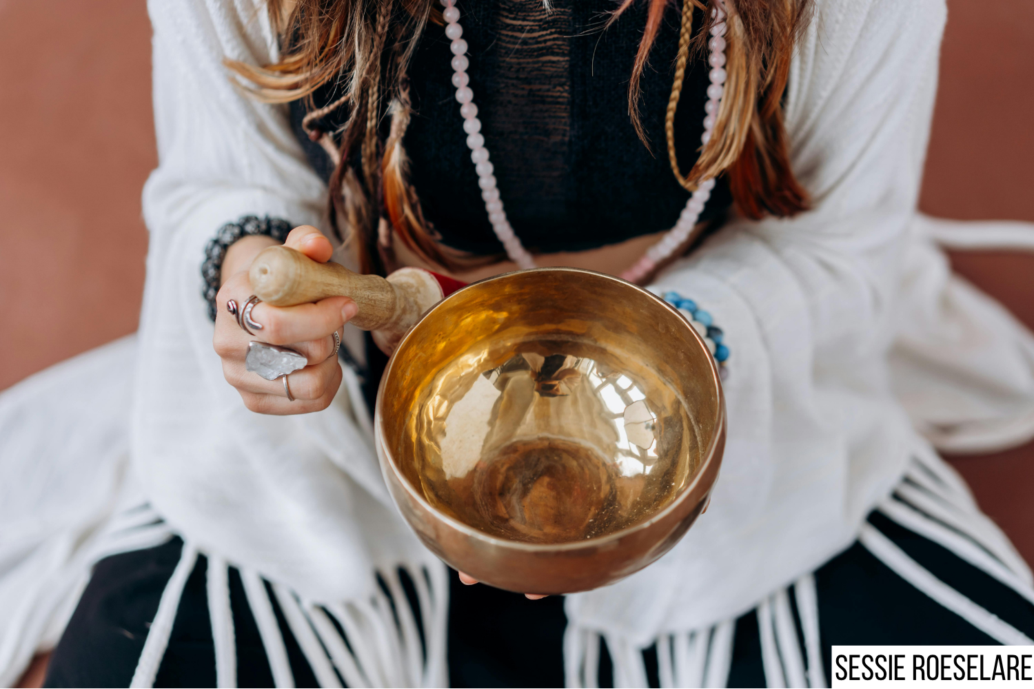 Met klankschalen groeien naar bewust 'zijn' (S1)