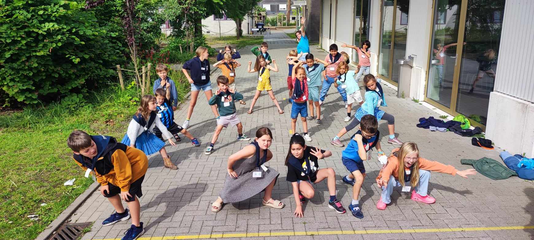 Just move and dance - De Wijze Eik (Eeklostraat) - Mariakerke