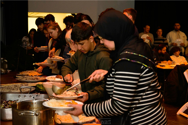 Buurtkeuken 'Taste Of Culture': Iftar