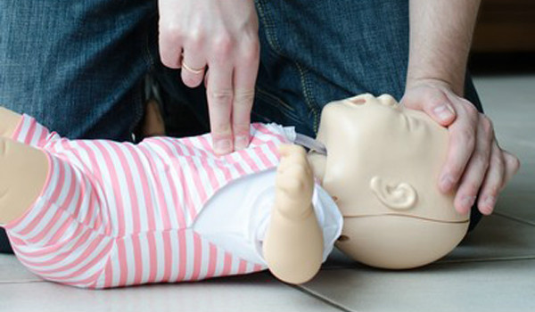 Thema les reanimatie baby en kind