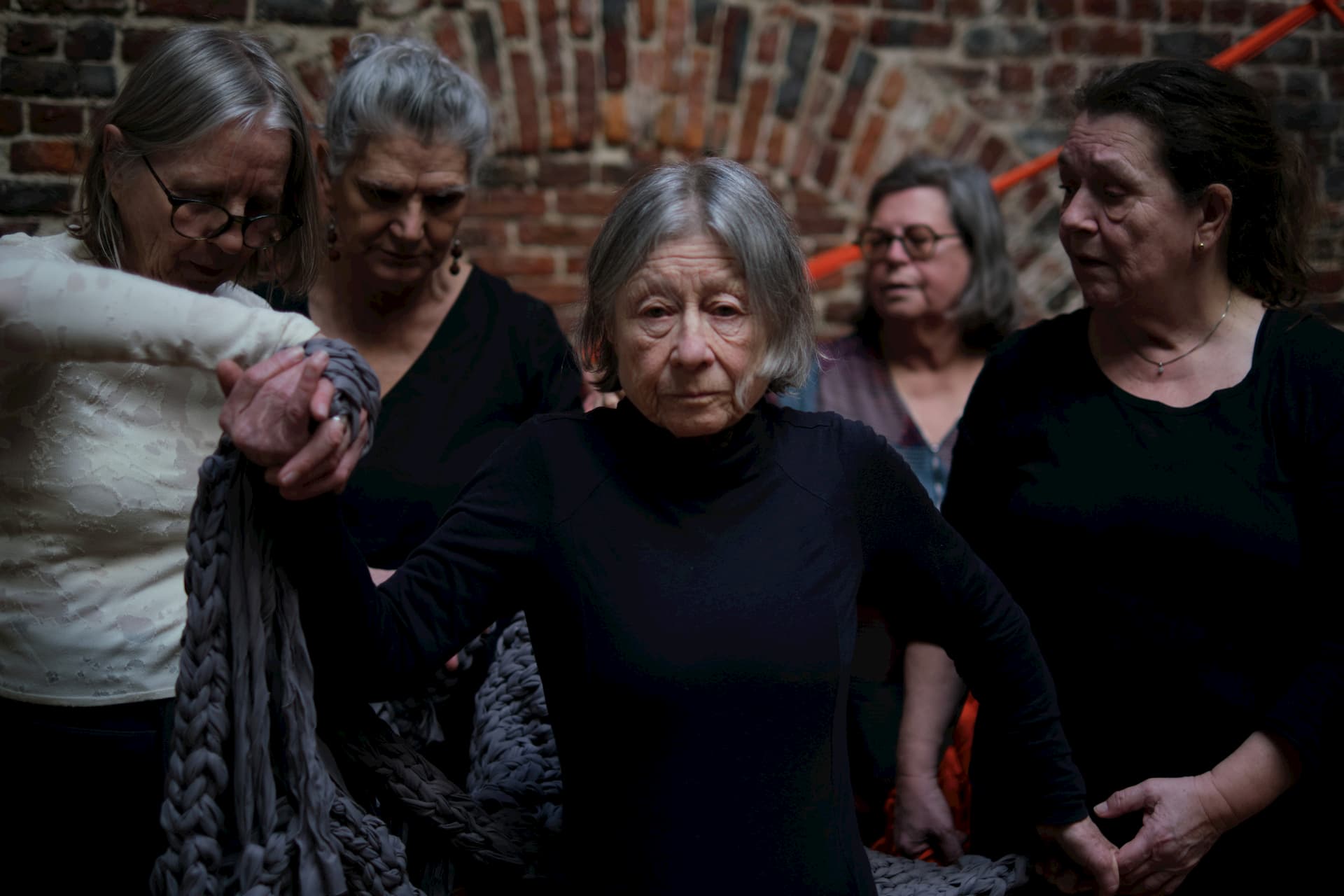 COM foto HOLDERS FRANCESCA CHIODI LATINI dans web © Boris Bruegel