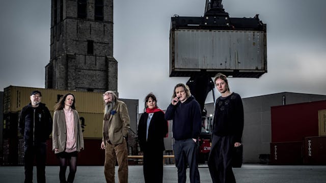 Frank Vercruyssen, Scarlet Tummers, Damiaan De Schrijver, Jolente De Keersmaeker, Bert Haelvoet & Roos De Graeve spelen 'Nachtland'