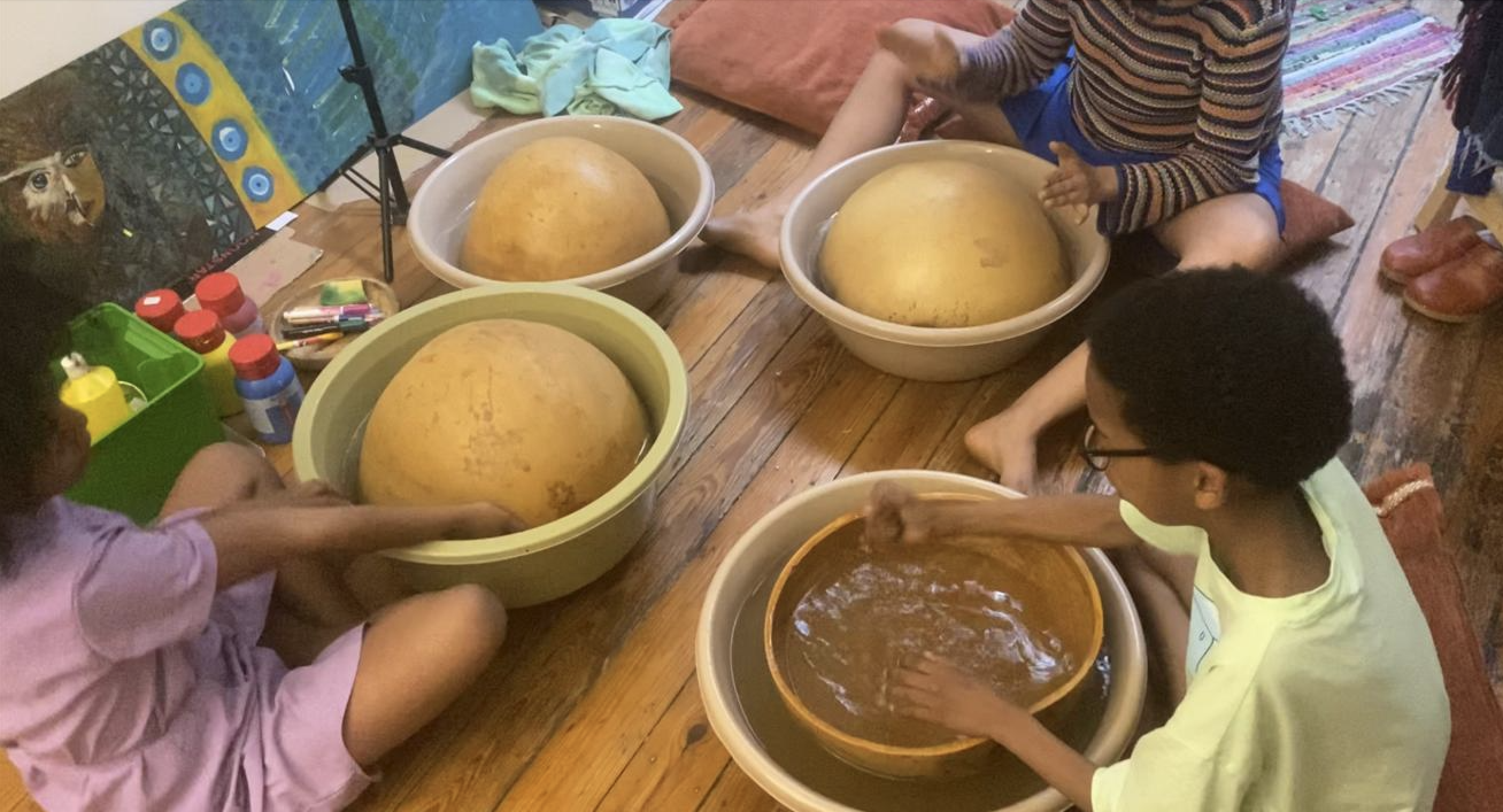 Wereldmuziek met zang en kalebas