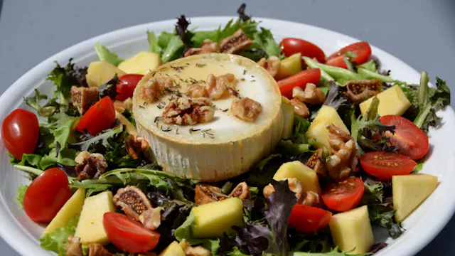 zomerse salade met geitenkaas en vijgen